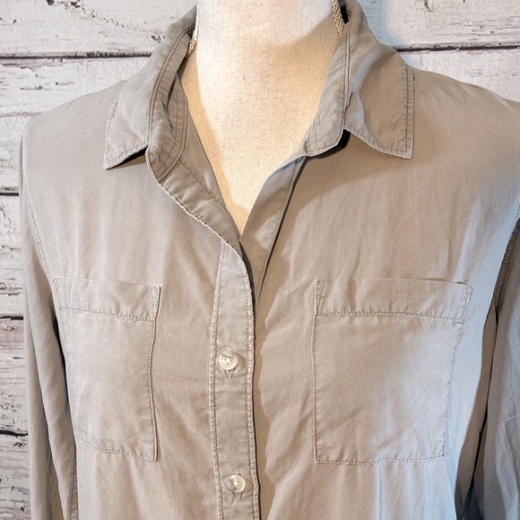 THREAD & SUPPLY Button Down Shirt w Pockets Gray-Small - Picture 2 of 3